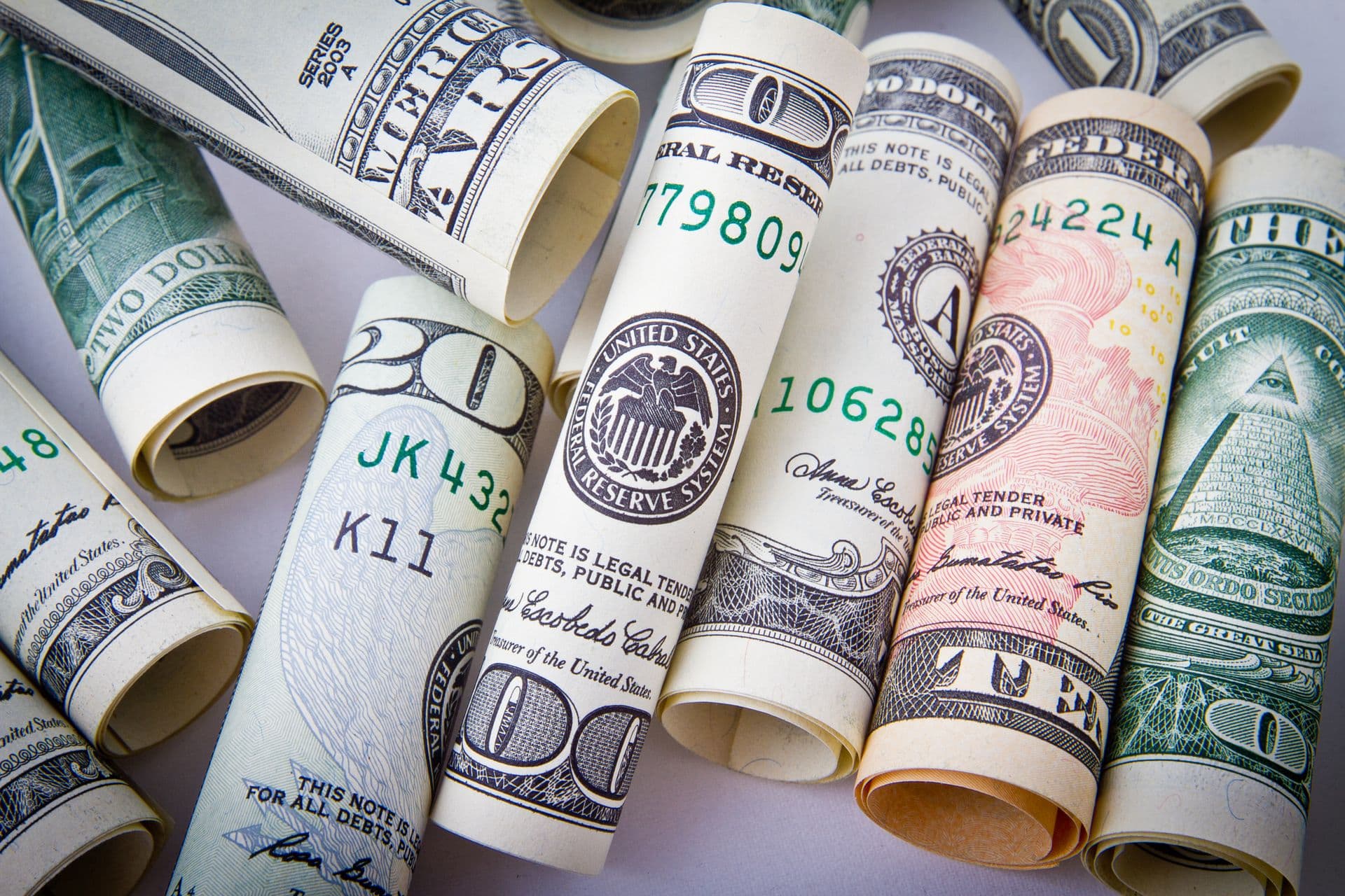 Multi-currency chauffeur quote and checkout display
