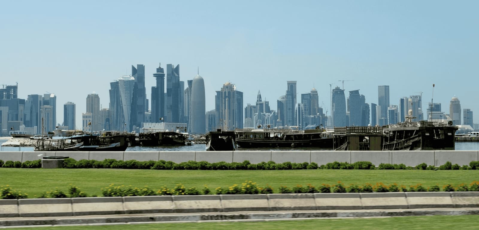 Doha luxury chauffeur and airport transfer service