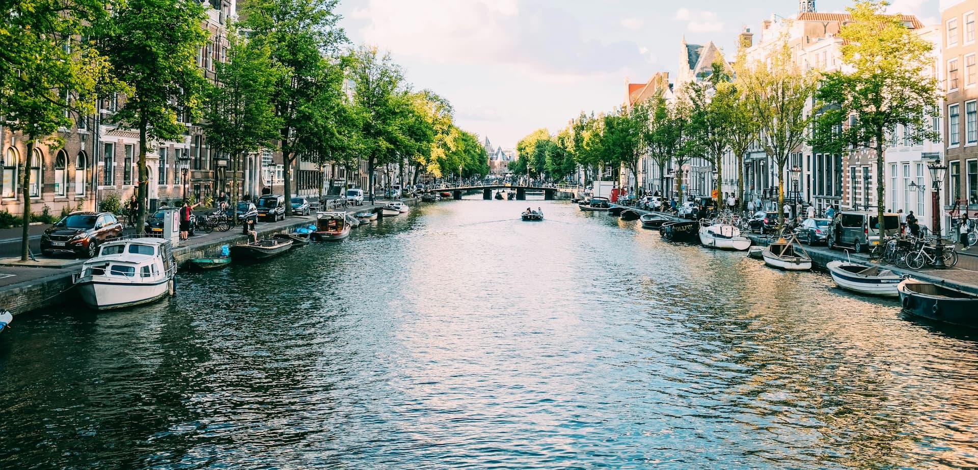 Netherlands luxury chauffeur and airport transfer service